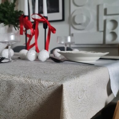 CHRISTMAS tablecloth or runner DIA oro